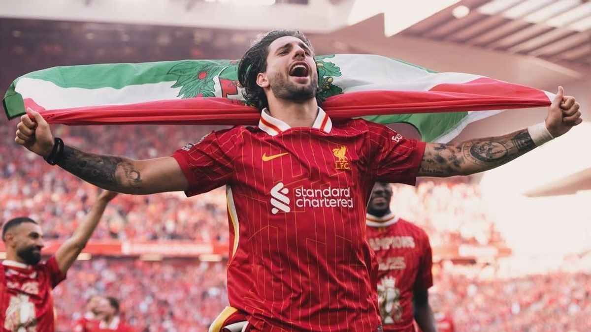 A lábai előtt hever a fél Premier League, még Szoboszlainak is szívességet tehet a magyar művésznő