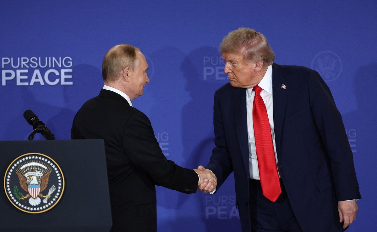 Trump and Putin hold joint press conference in Alaska after summit