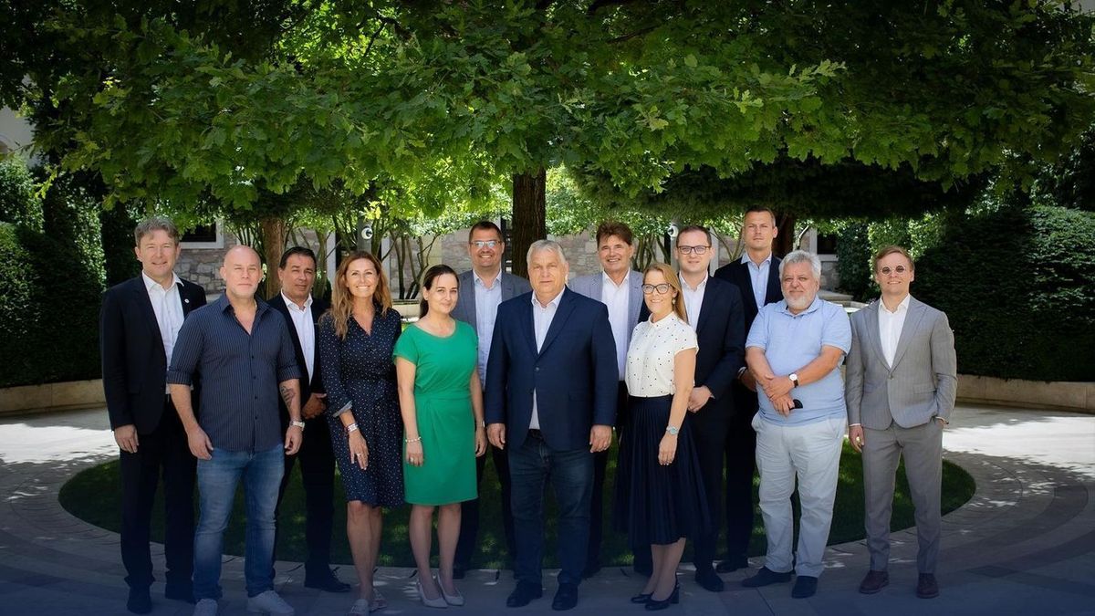 Az első Digitális Polgári Kör tagjai