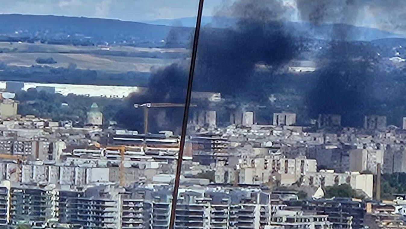 Tűz Újpesten, vasúti talpfák égnel, 2025. 08. 24.