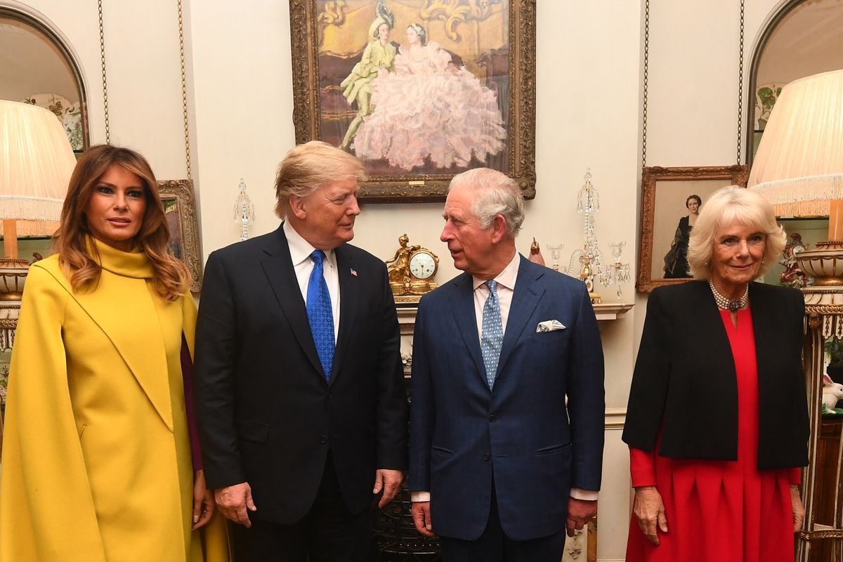 Károly király (akkor mégcsak herceg) és Trump 2019-ben. Fotó: Victoria Jones / POOL / AFP