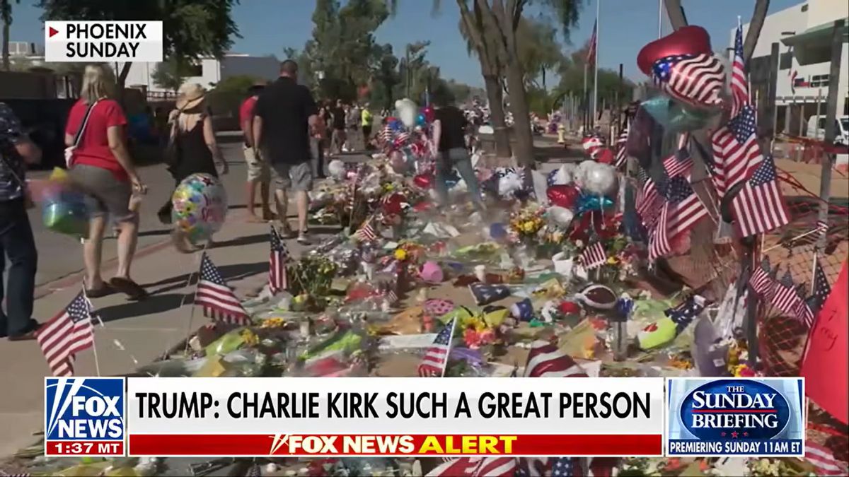 Megrongálták Charlie Kirk emlékhelyét (VIDEÓ)