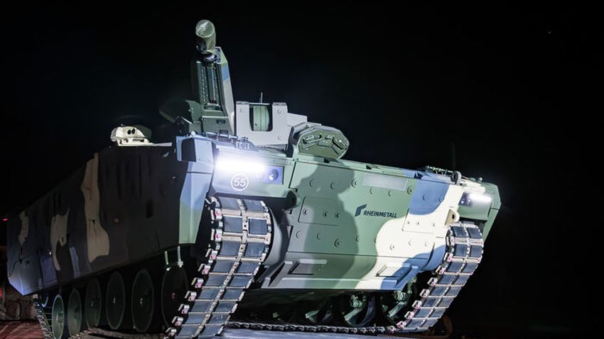 Új Lynx KF-41 gyalogsági harcjármű érkezett