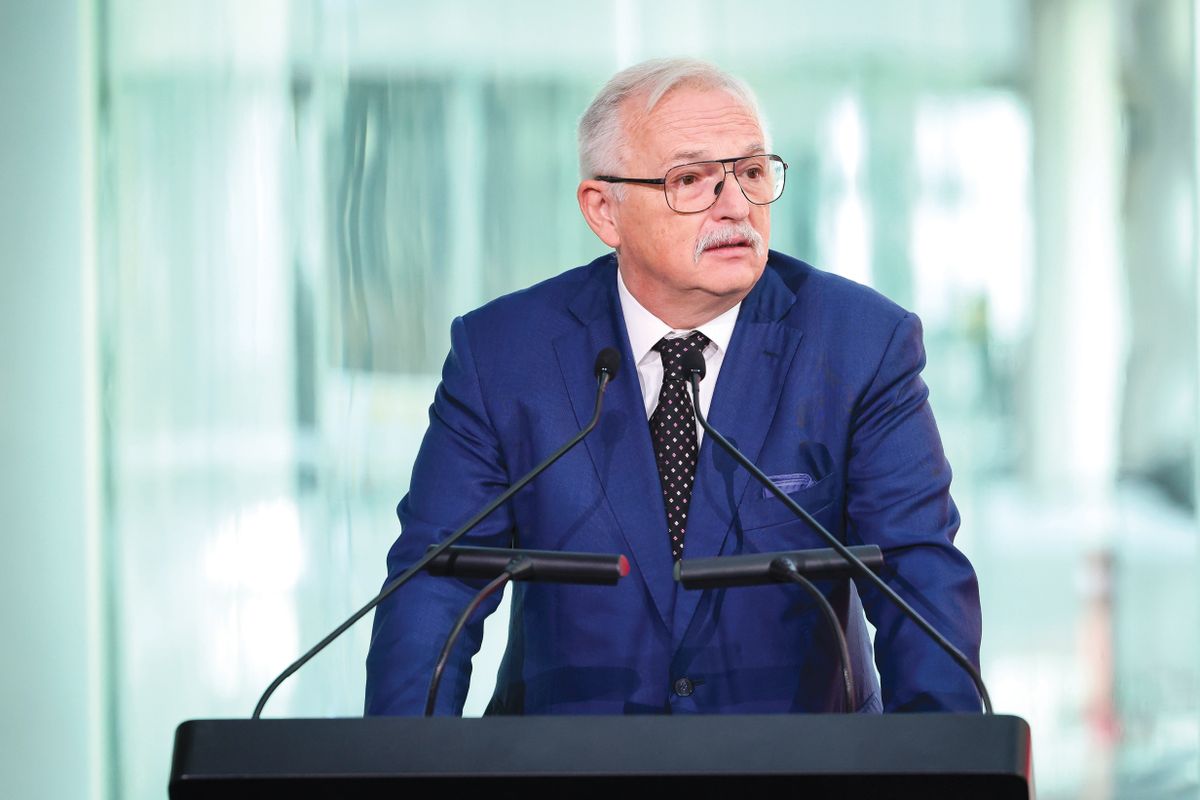 HERNÁDI Zsolt; KINCSES Előd