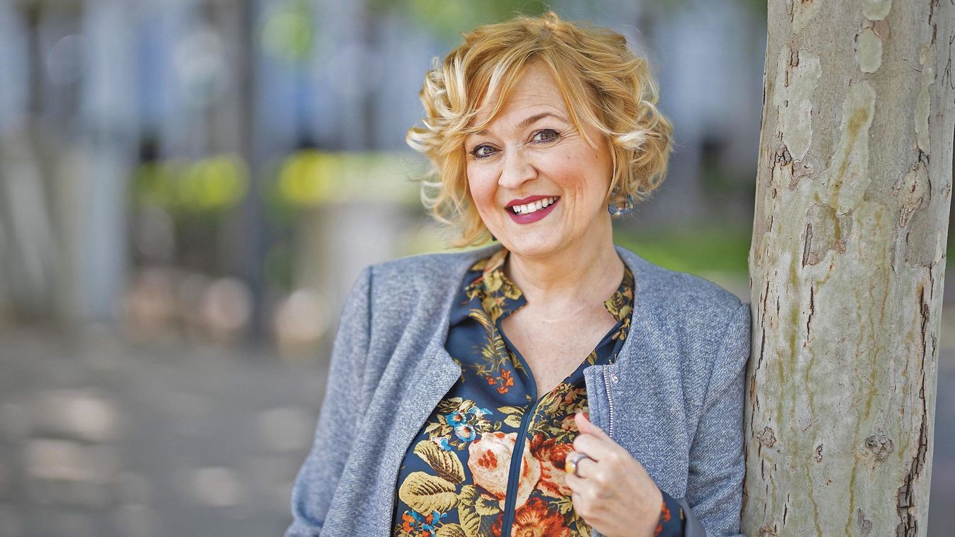 Gondolat is legyen a rímek mögött!