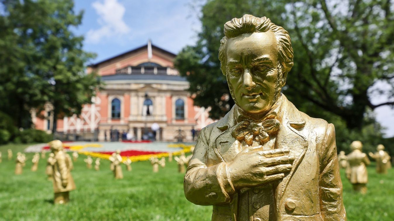 Wagner-estet tartanak az Operaházban