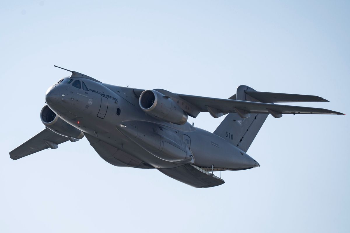 KC-390