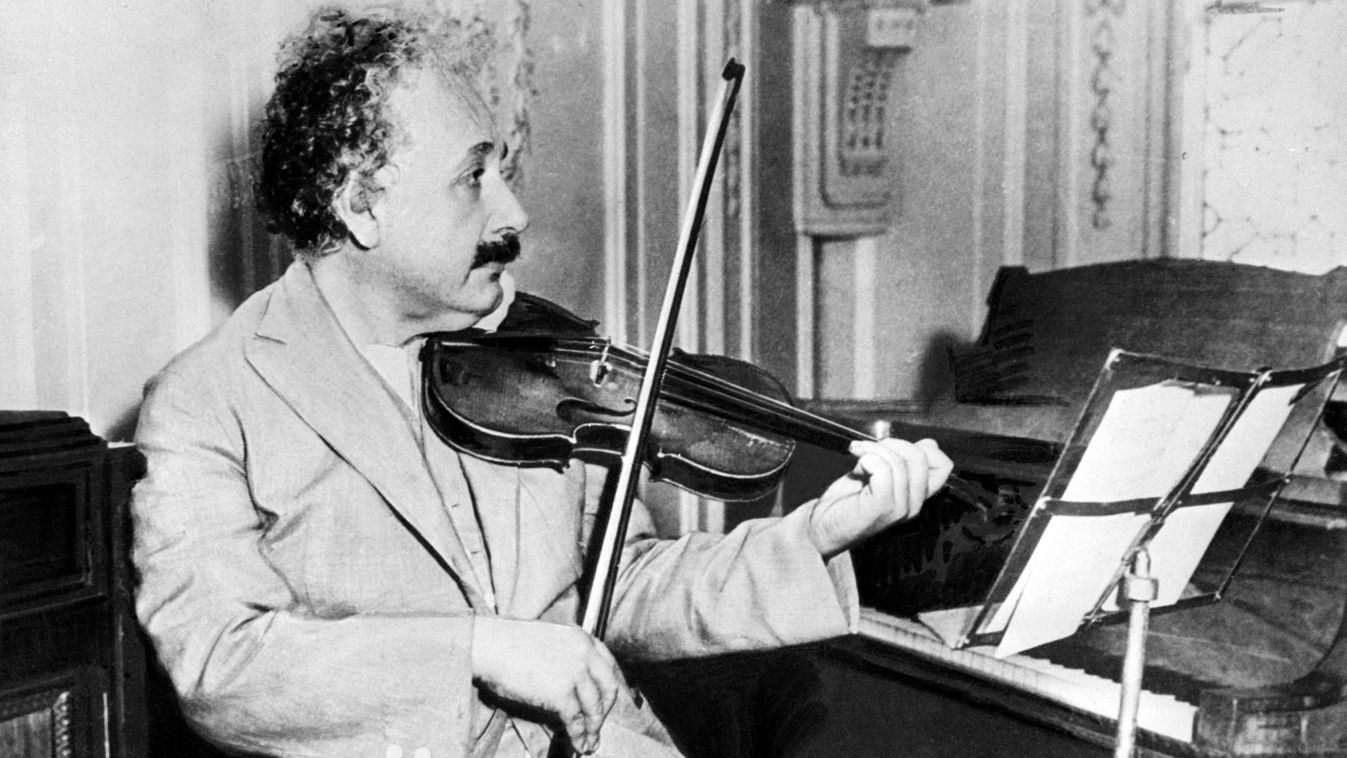 Rekordáron kelt el Einstein hegedűje