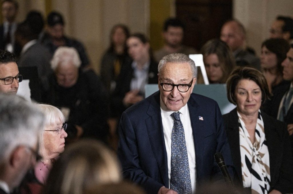 Chuck Schumer demokrata kisebbségi vezető miatt amerikai kormányzati leállás kezdődött. Fotó: Andrew Thomas / NurPhoto / NurPhoto via AFP