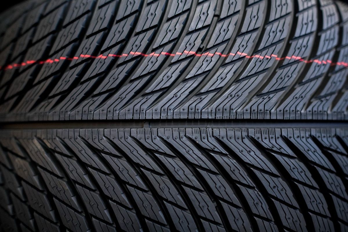 Gumicsere: fontos megnézni, milyen abroncs kerül fel. Fotó: Sóki Tamás/MTI