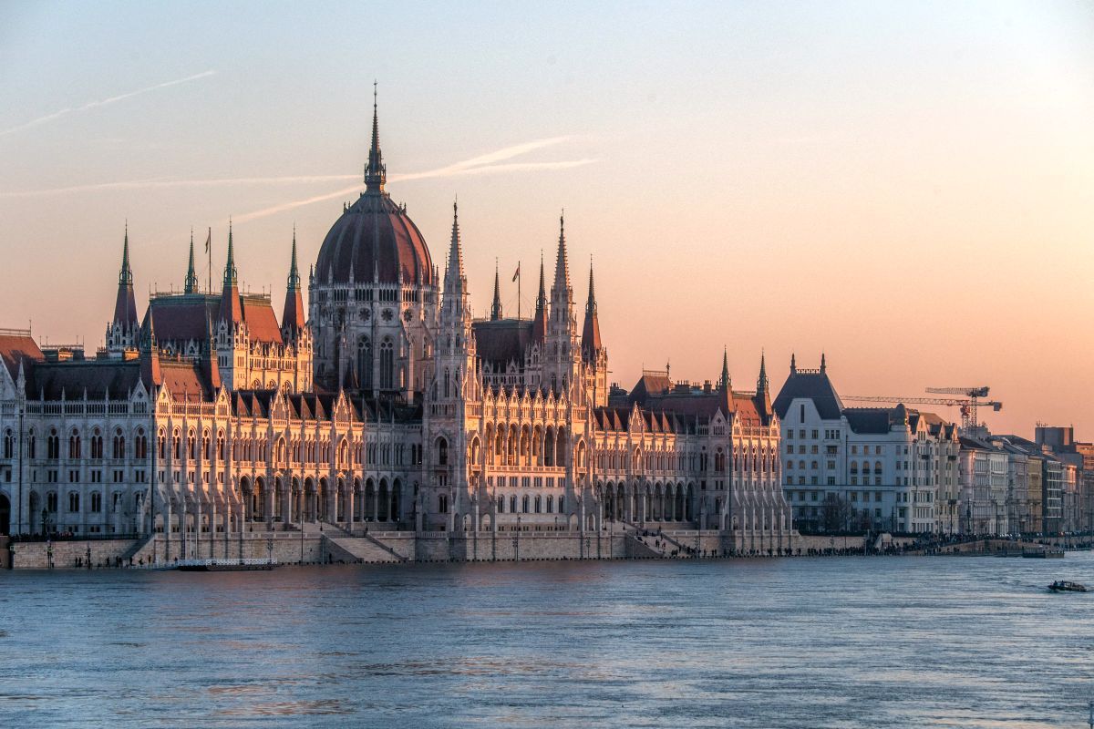 A magyar fővárosban most mindenkit az érdekel, lesz-e budapesti békecsúcs?