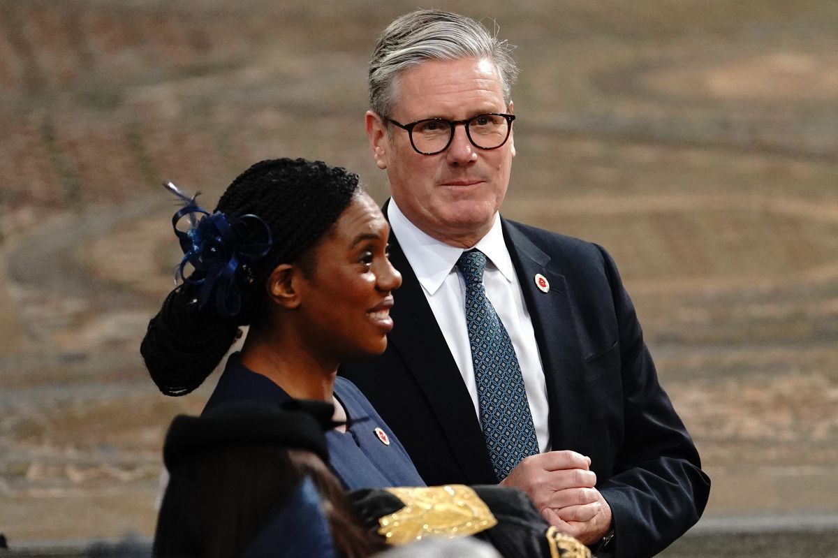 Kemi Badenoch és Keir Starmer – Az Egyesült Királyság dinoszauruszai képtelenek mit kezdeni a Reform UK-meteorral