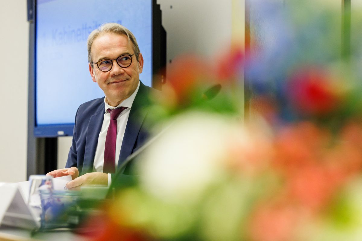 Georg Maier, szocialista tartományi belügyminiszter, aki nagyon aggódik az AfD kérdései miatt