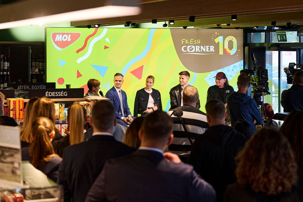 Mol, Fresh Corner, Ratatics Péter, Gulyás Michelle, Siklósi Gergely, Lukács László, Tankcsapda