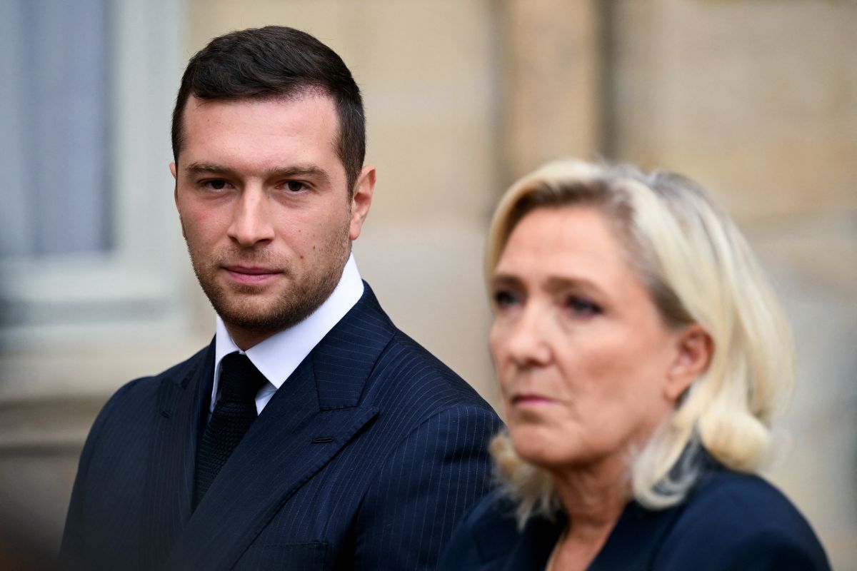 Jordan Bardella és Marine Le Pen – A Nemzeti Tömörülés vezetői szerint Franciaország káosz elé néz