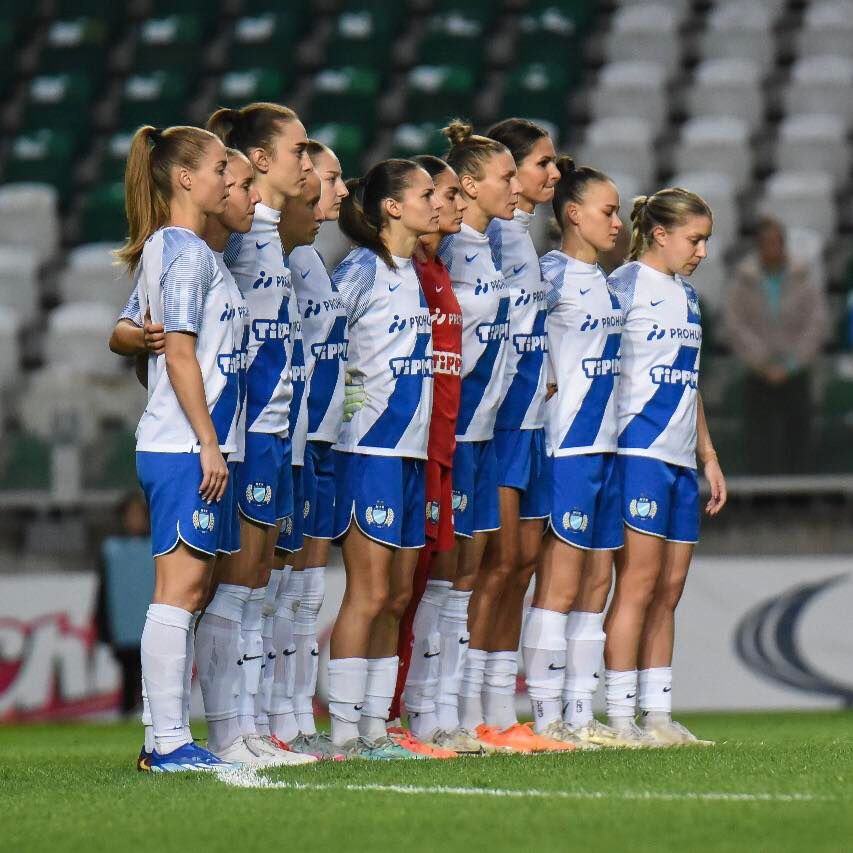 Az MTK is beszámolt a közösségi oldalán, és mielőbbi felépülést kívánt Szőke Flórának