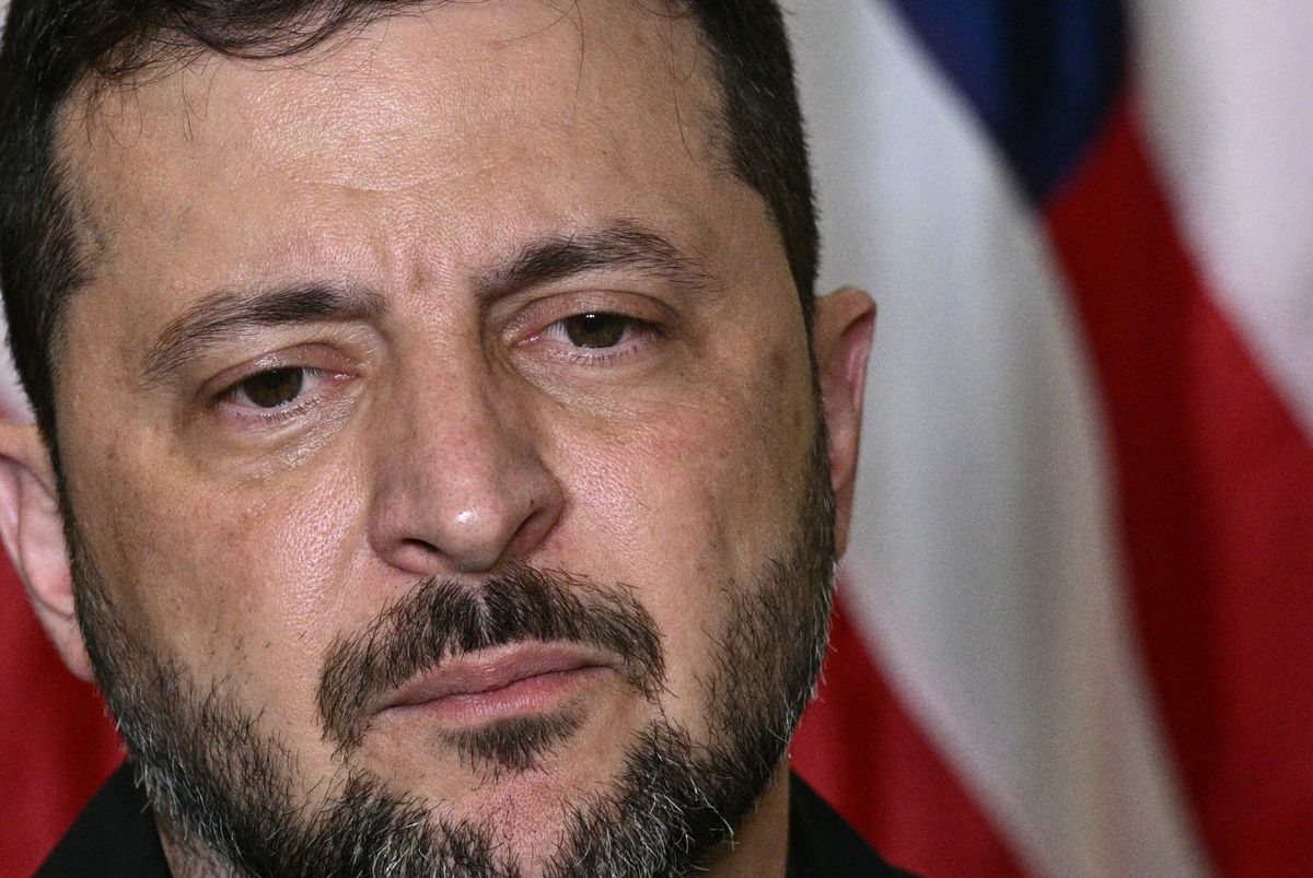 Az ukrán korrupció új szintre lépett: arany vécé, dollárkötegek és a Nyugat hallgatása kíséri Zelenszkij bizalmasának botrányát.