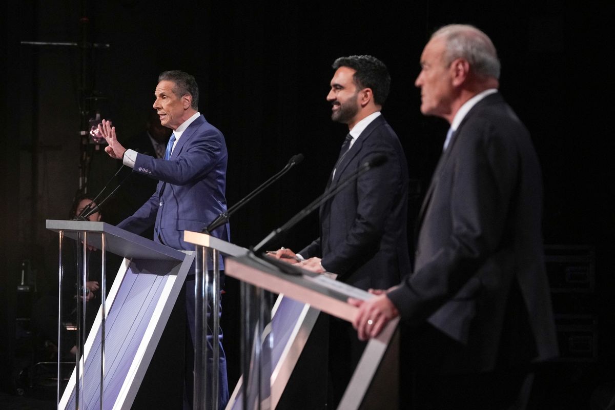 A New York-i polgármester-választás háromszereplős verseny: Cuomo, Mamdani és Sliwa között dől el, merre fordul a város jövője.