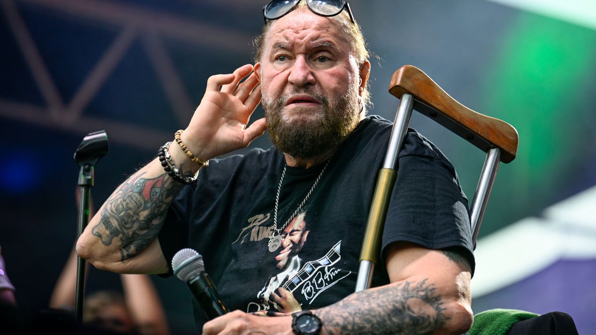 Deák Bill Gyula szerint aki nem kapott elég pofont az élettől, az nem is tudja, mi a blues... Forrás: MTI