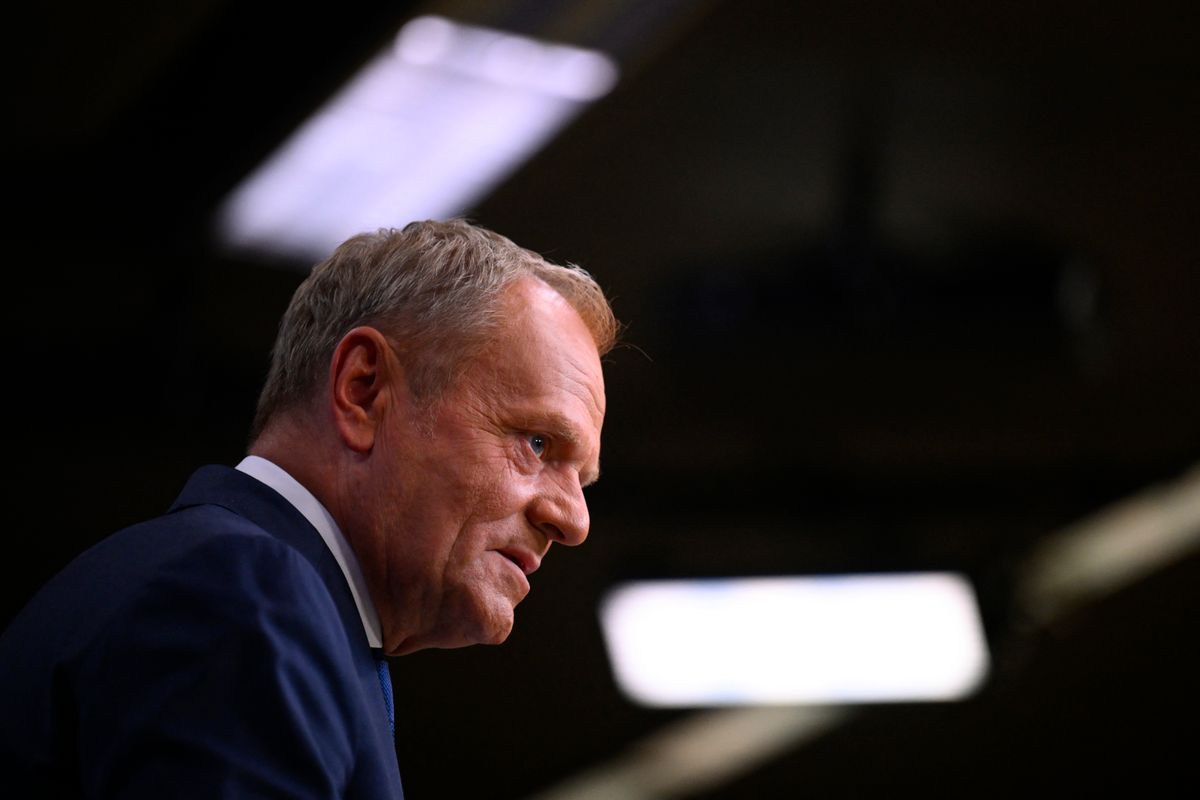 Donald Tusk újabb frontot nyitott Nawrockival szemben: a lengyel kormányfő közösségi médiás sértegetésbe torkolló vitát indított.