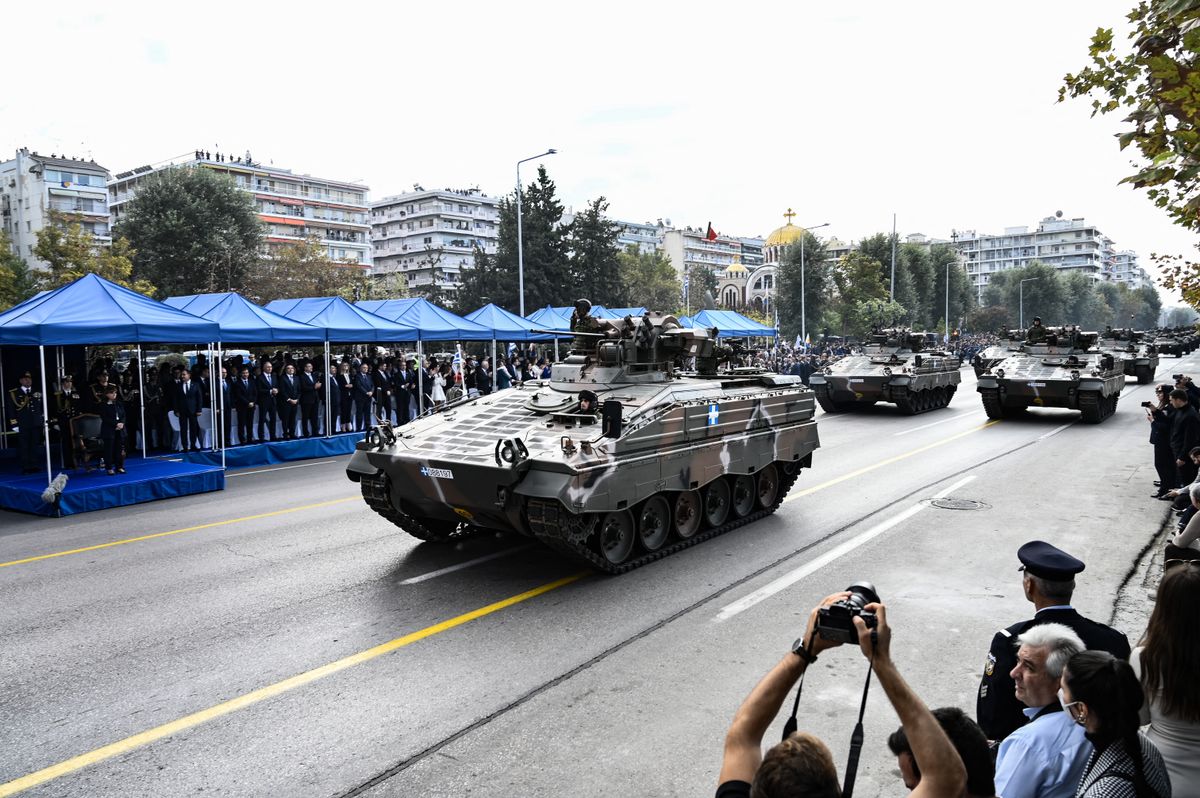 A Marder 1A3 járművek Ukrajnába kerülése jogi akadályok miatt hiúsult meg, mivel Chile szerint sem közvetlenül, sem közvetve nem juthat chilei fegyver háborús övezetbe.