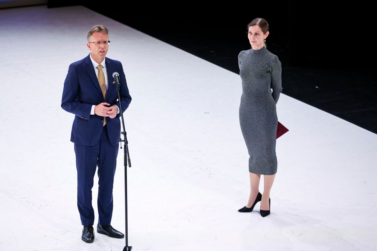 Fodorné Molnár Márta rektor a Mandinernek kijelentette, a balett kitört a régi, zárt rendszerből, és ma már jóval több létezik a klasszikus balettnél. F