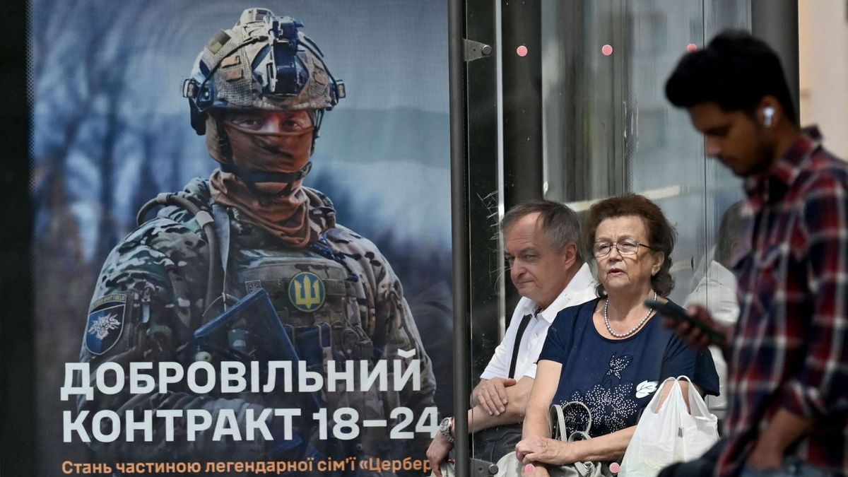 Toborzás - plakátok, és a valóság