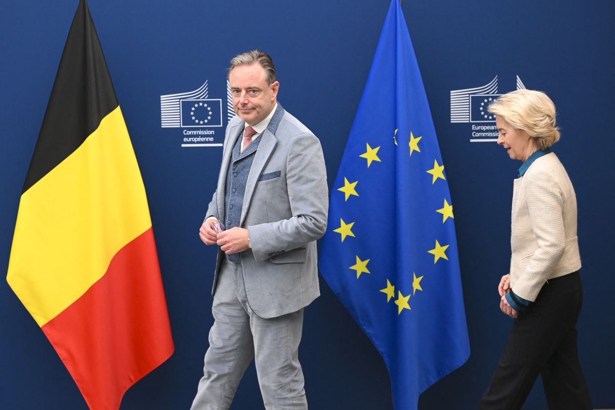 Bart De Wever és Ursula von der Leyen – A belga miniszterelnök teljesen keresztbe feküdt az EU tervének