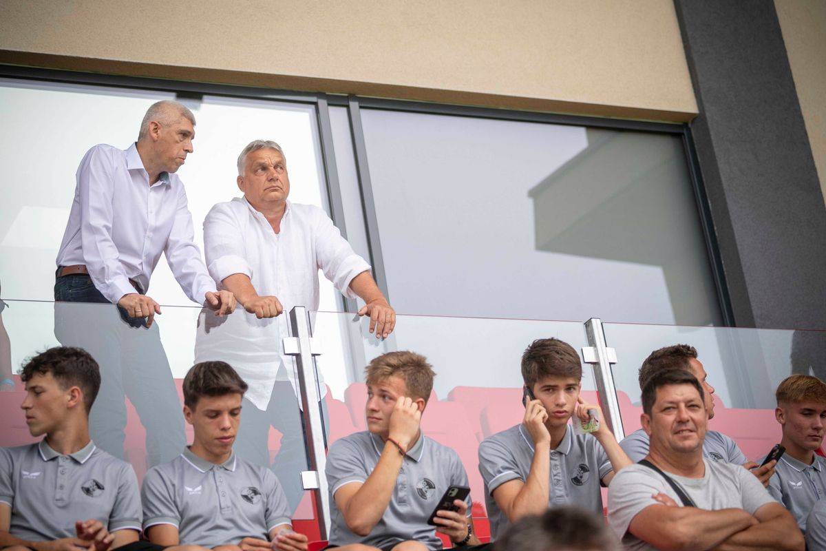 Szondy Zoltán és Orbán Viktor víziójában nem a román élvonal, hanem az akadémia a legfontosabb.