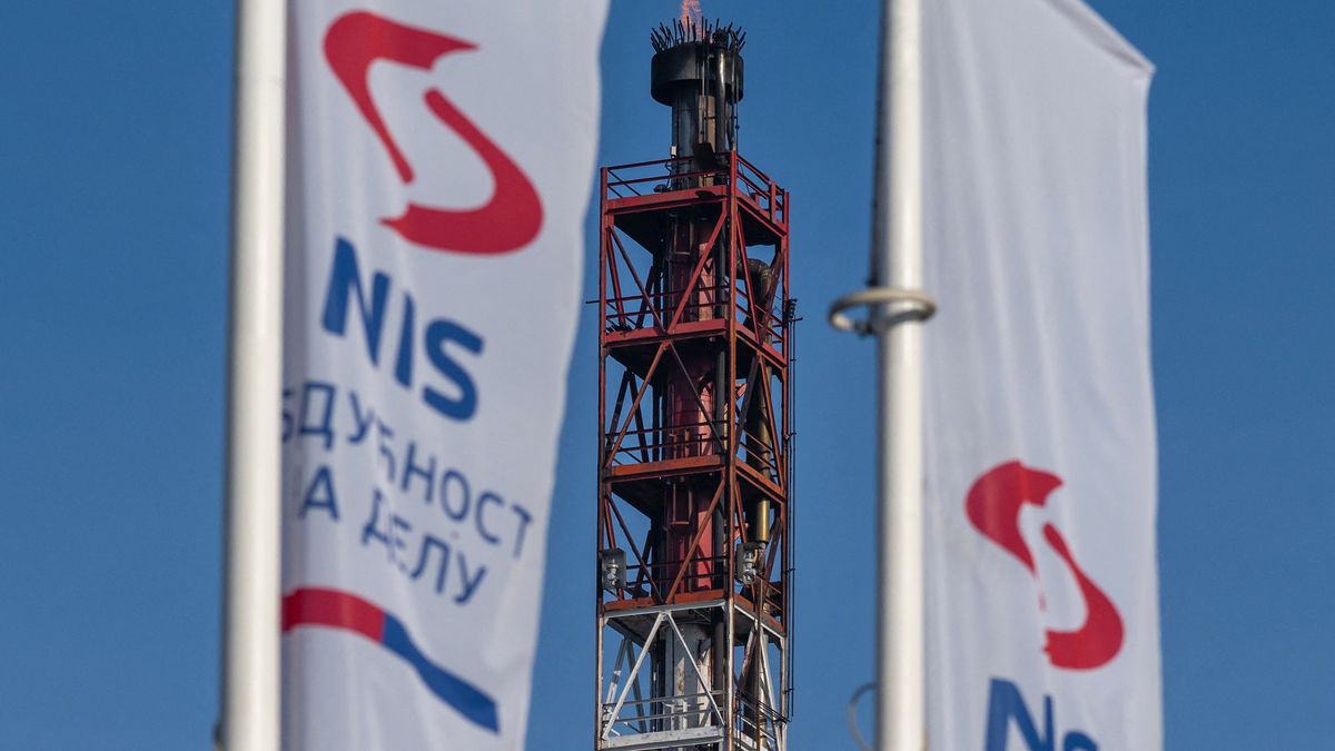 A szerb elnök megerősítette a tárgyalásokat a NIS eladásáról a MOL-nak