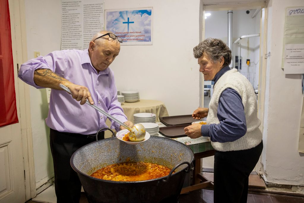 20251126 Orosháza-Szentetornya ahol kivilágított templom várja advent idején a gyülekezetet Fotó: Kállai Márton KM