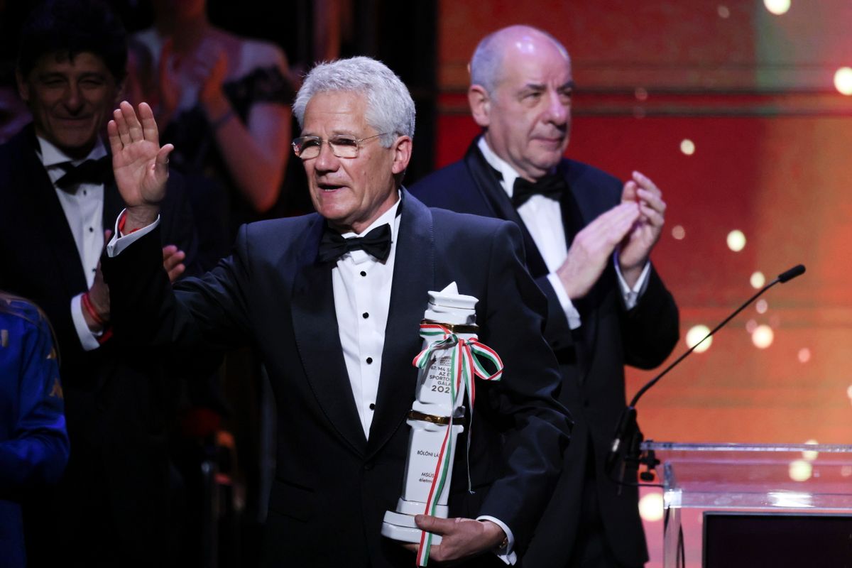 SULYOK Tamás; BÖLÖNI László