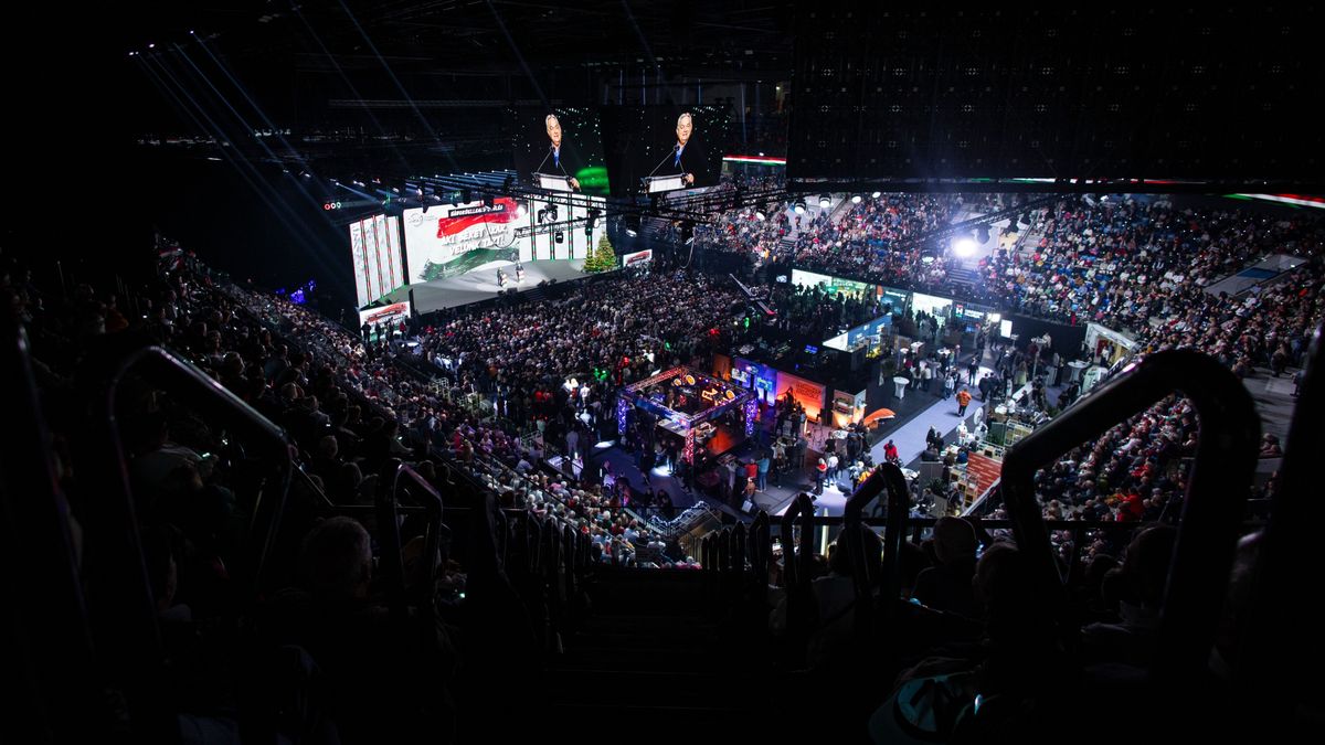 Nagyot koppant a Partizán: váratlan jóslat hangzott el a szegedi Háborúellenes Gyűlésen (VIDEÓ)