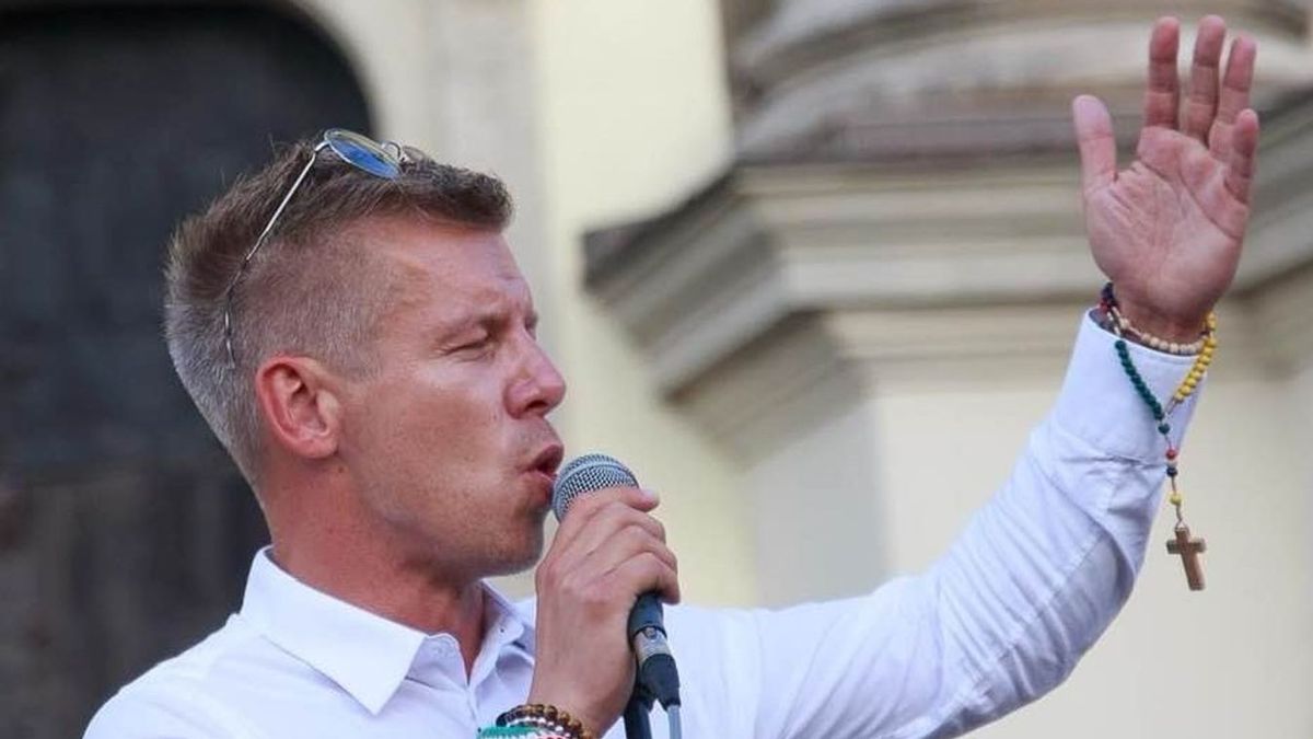 Tudom, Orbán-ellenes honfitársaim, nektek bármi megfelel, csak legyen kormányváltás, de egy percre azért képzeljétek el: mit művelne ez az ember egy ország élén!?