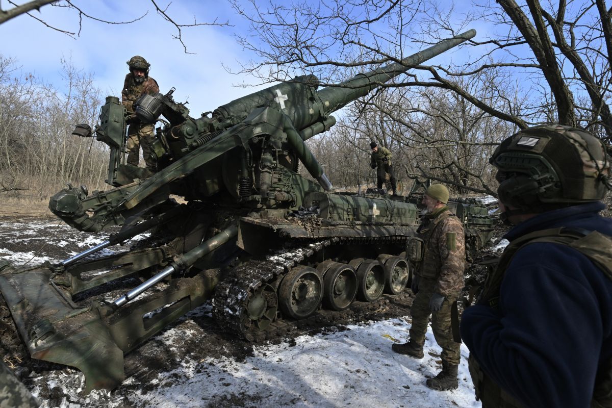 Egy ukrán 2S7 Pion önjáró löveg – Az orosz–ukrán háborúban ismét felértékelődött a tüzérség szerepe