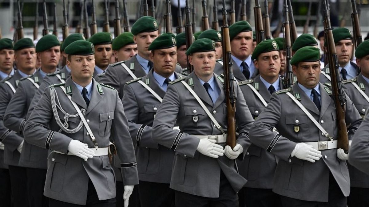 Németország háborúra készül: rendőrök vihetik el a fiatalokat, ha nem jelentkeznek szolgálatra