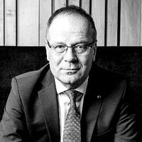 Navracsics Tibor (miniszter)