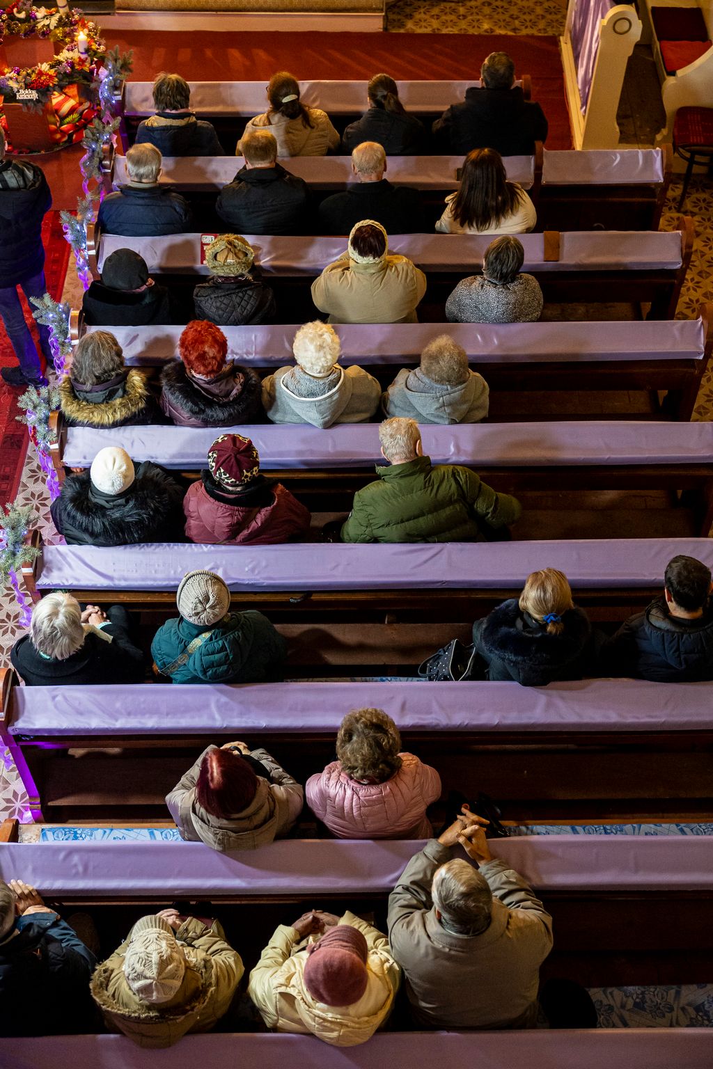 20251126 Orosháza-Szentetornya ahol kivilágított templom várja advent idején a gyülekezetet Fotó: Kállai Márton KM