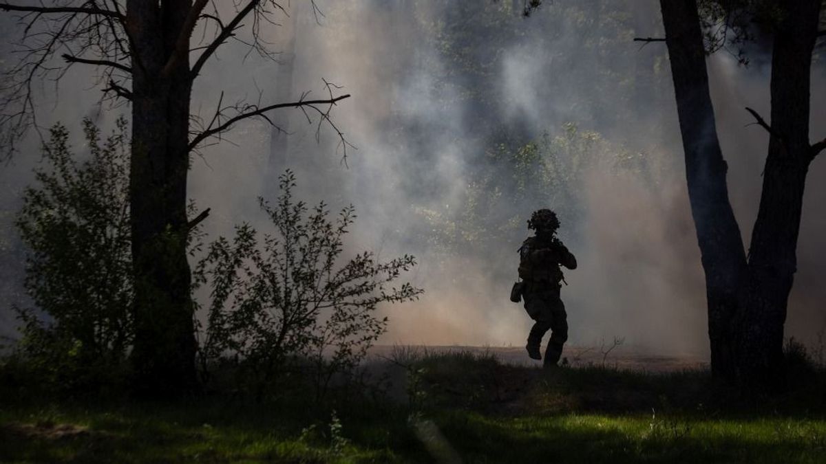 Súlyos veszteség érte Ukrajnát: Zelenszkij csapatait még az ünnepek előtt ki kellett vonni a kulcsfontosságú területről