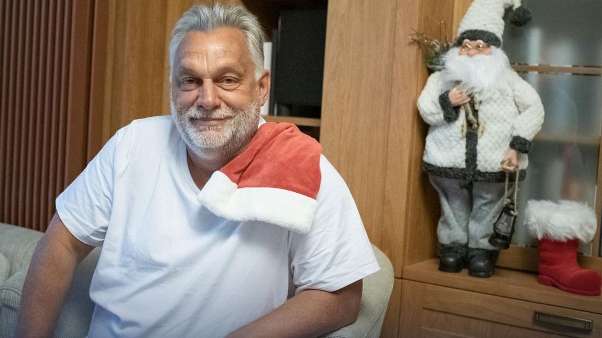 Orbán Viktorhoz megérkezett a Mikulás – nem is akármivel lepte meg (VIDEÓ)