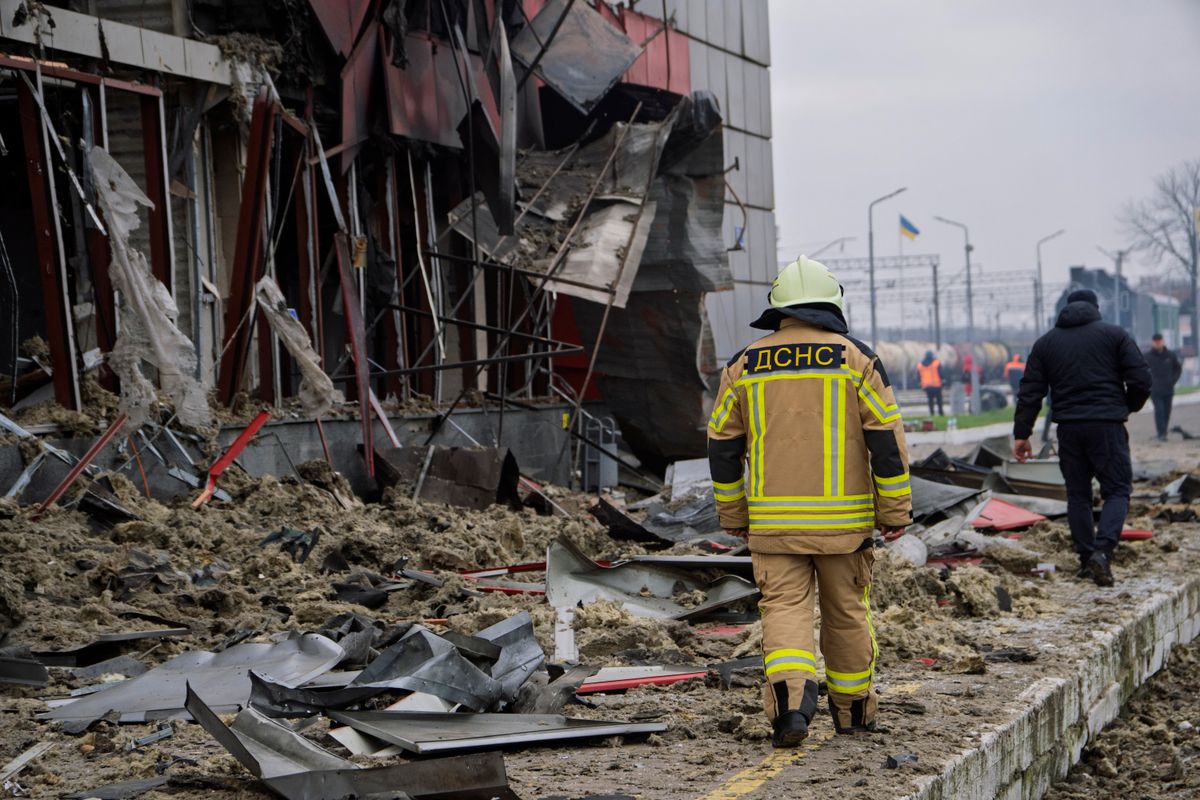 Ukrajnában tovább tolódik a béke: Roman Kosztenko a tárgyalások halasztását és a mozgósítás szigorítását javasolja a fronthelyzetre hivatkozva.