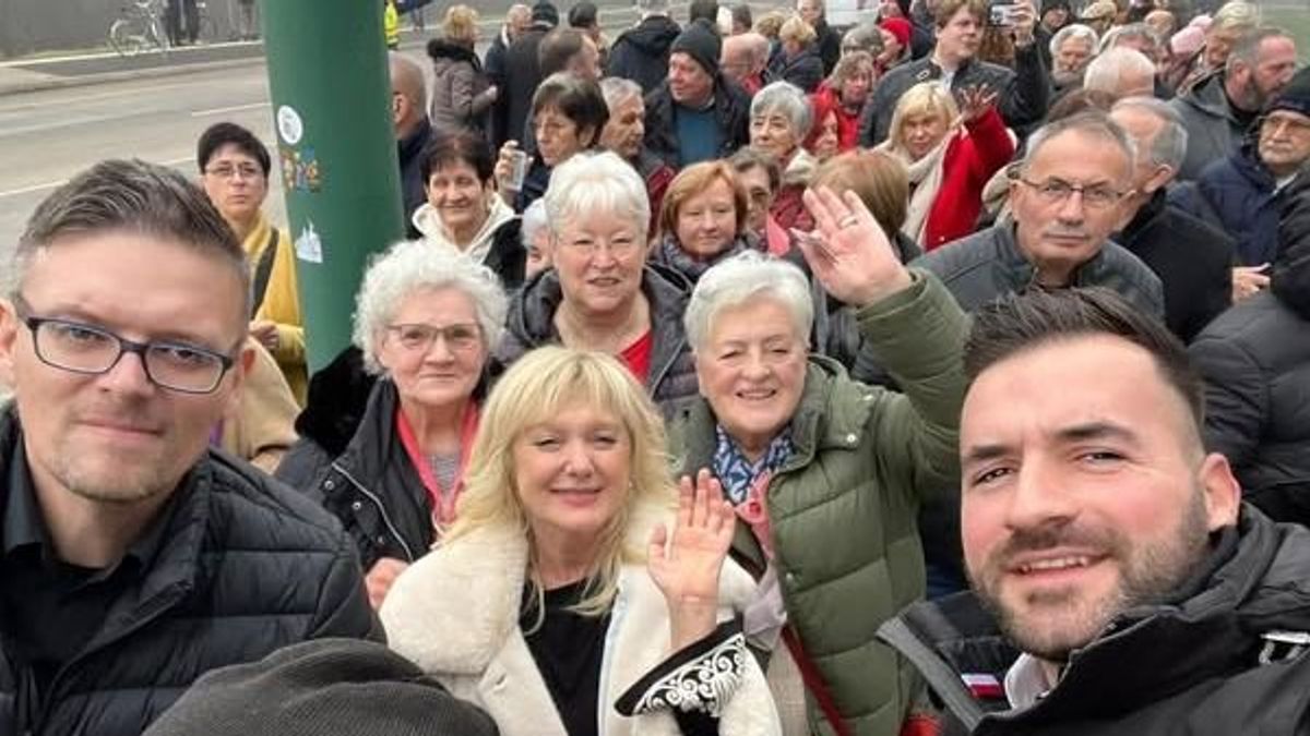 Magyar Péter és embere hazudtak, provokáltak – hamisítatlan lázárinfós hangulatot teremtve Szegeden