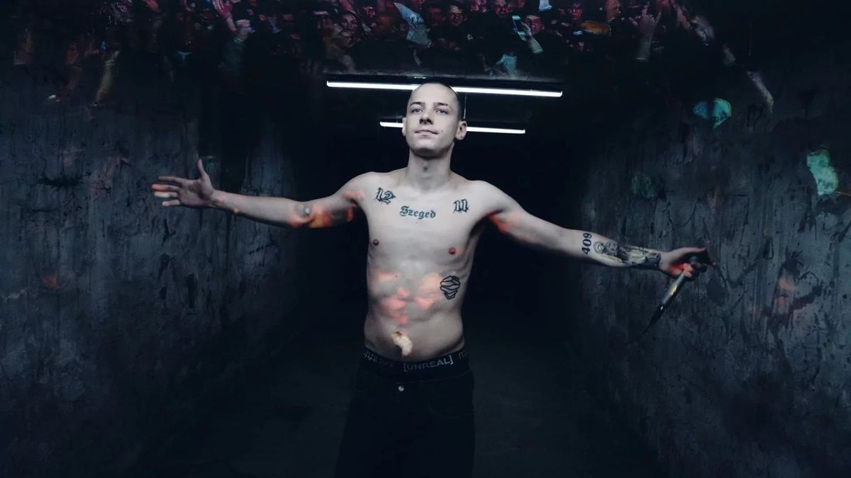 Szívtatok ma rendesen? – úgy népszerűsíti a füvezést a magyar rapper, hogy neki is meggyűlt a baja a drogokkal