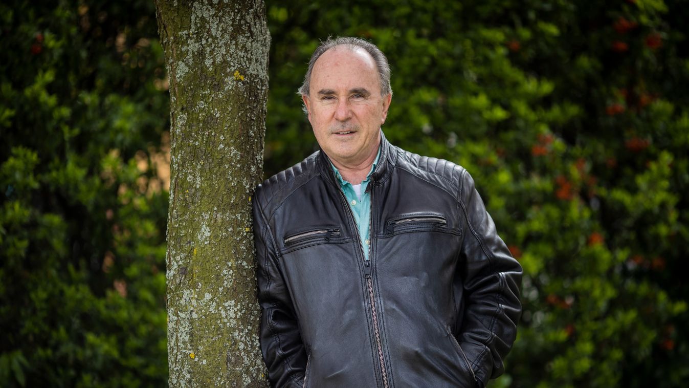 Szalmából font Szent&nbsp;Korona őrzője