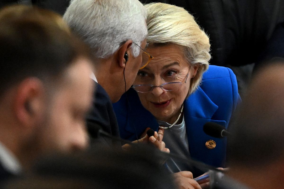 A háborús ijesztgetés mindennapossá vált Nyugaton, miközben Oroszország ukrajnai hadjárata nem erőt, hanem korlátokat mutatott.