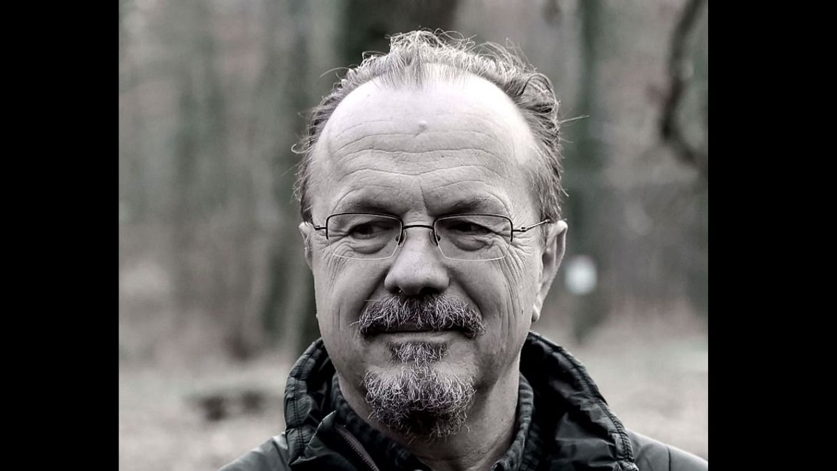 Elhunyt Petrovai László