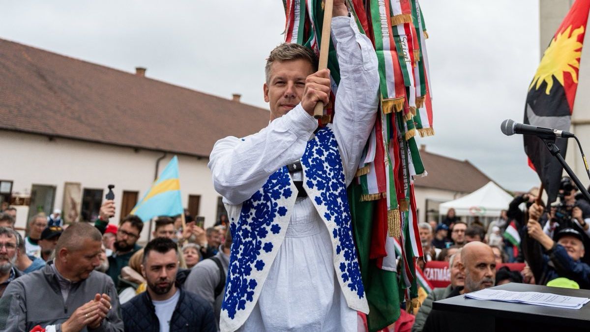 A baloldal hirtelen feltalálta az etno-nacionalizmust, és borzasztóan kínosan is áll neki