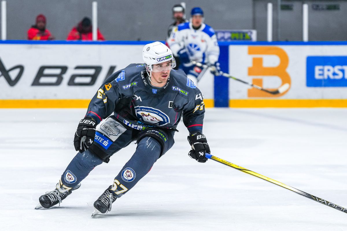 Molnár Bálint megharapta a játékvezetőt