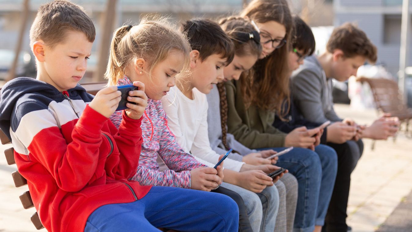 Harmincévnyi idő képernyőmentesen