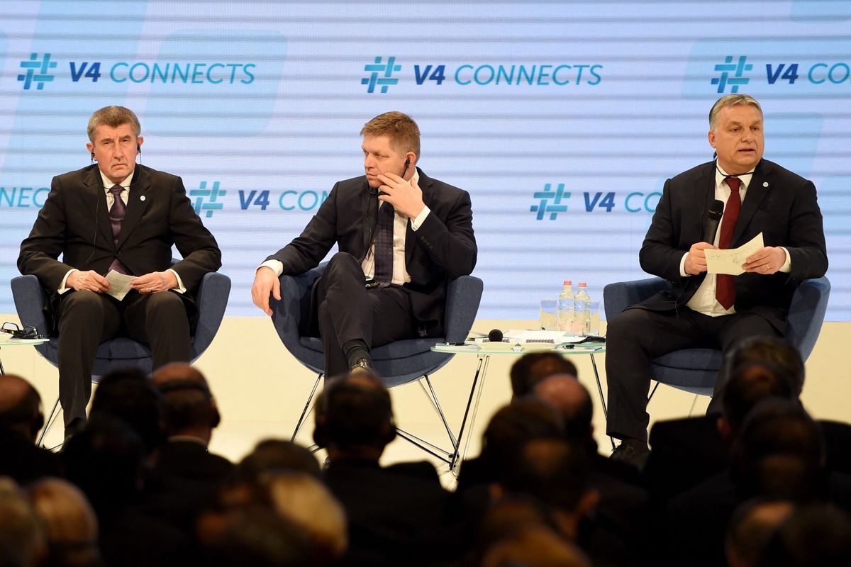 Brüsszelben nő az aggodalom, mert Babiš Orbánnal és Ficóval együtt erősítheti a közép-európai hangot az uniós vitákban.